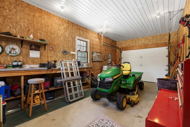 $915,000 | 25 Stoneybrook Lane, Bristol, ME 04539