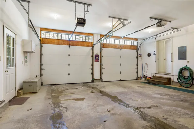 $915,000 | 25 Stoneybrook Lane, Bristol, ME 04539