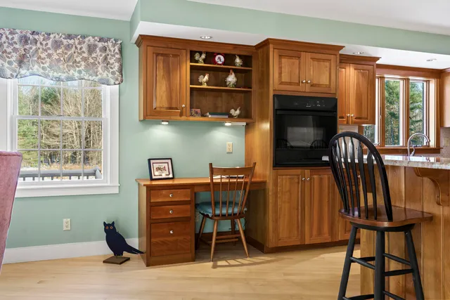 $915,000 | 25 Stoneybrook Lane, Bristol, ME 04539