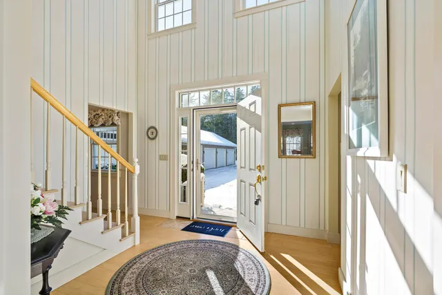 $915,000 | 25 Stoneybrook Lane, Bristol, ME 04539