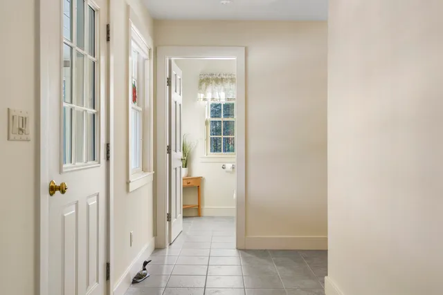 $915,000 | 25 Stoneybrook Lane, Bristol, ME 04539