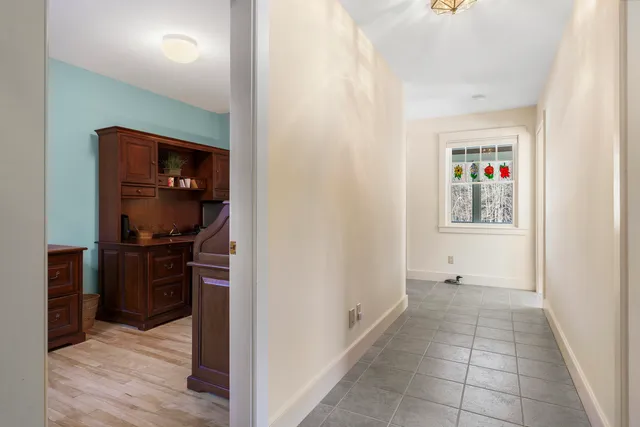 $915,000 | 25 Stoneybrook Lane, Bristol, ME 04539