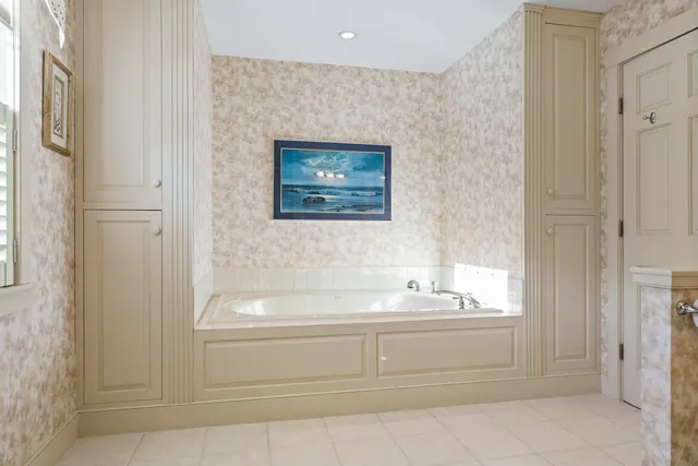 $915,000 | 25 Stoneybrook Lane, Bristol, ME 04539