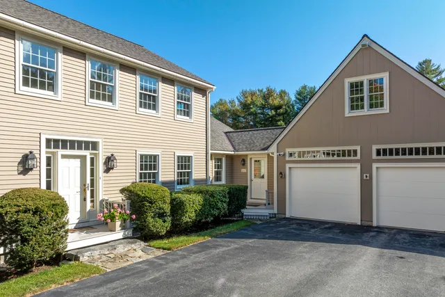 $915,000 | 25 Stoneybrook Lane, Bristol, ME 04539