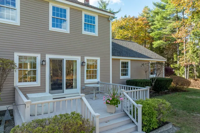 $915,000 | 25 Stoneybrook Lane, Bristol, ME 04539