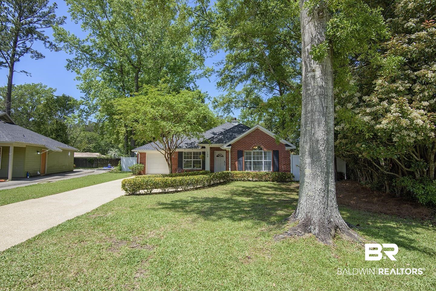 109 Cherry Circle Daphne, AL 36526 - Photo 3 of 32
