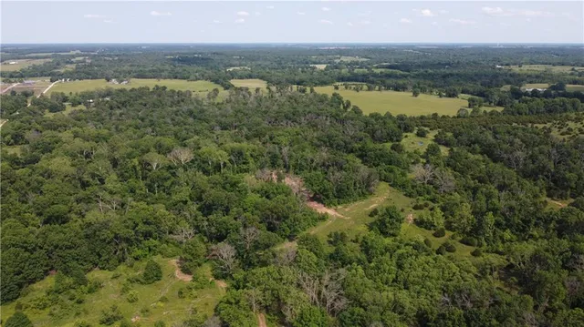 $319,000 | 0 East Veteran Road, Milo, MO 64767