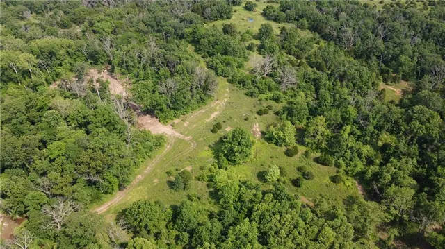 $319,000 | 0 East Veteran Road, Milo, MO 64767