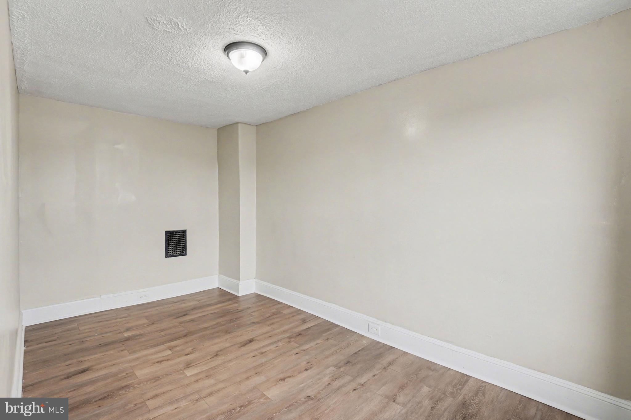 225 West Lancaster Avenue Reading, PA 19607 - Photo 18 of 31