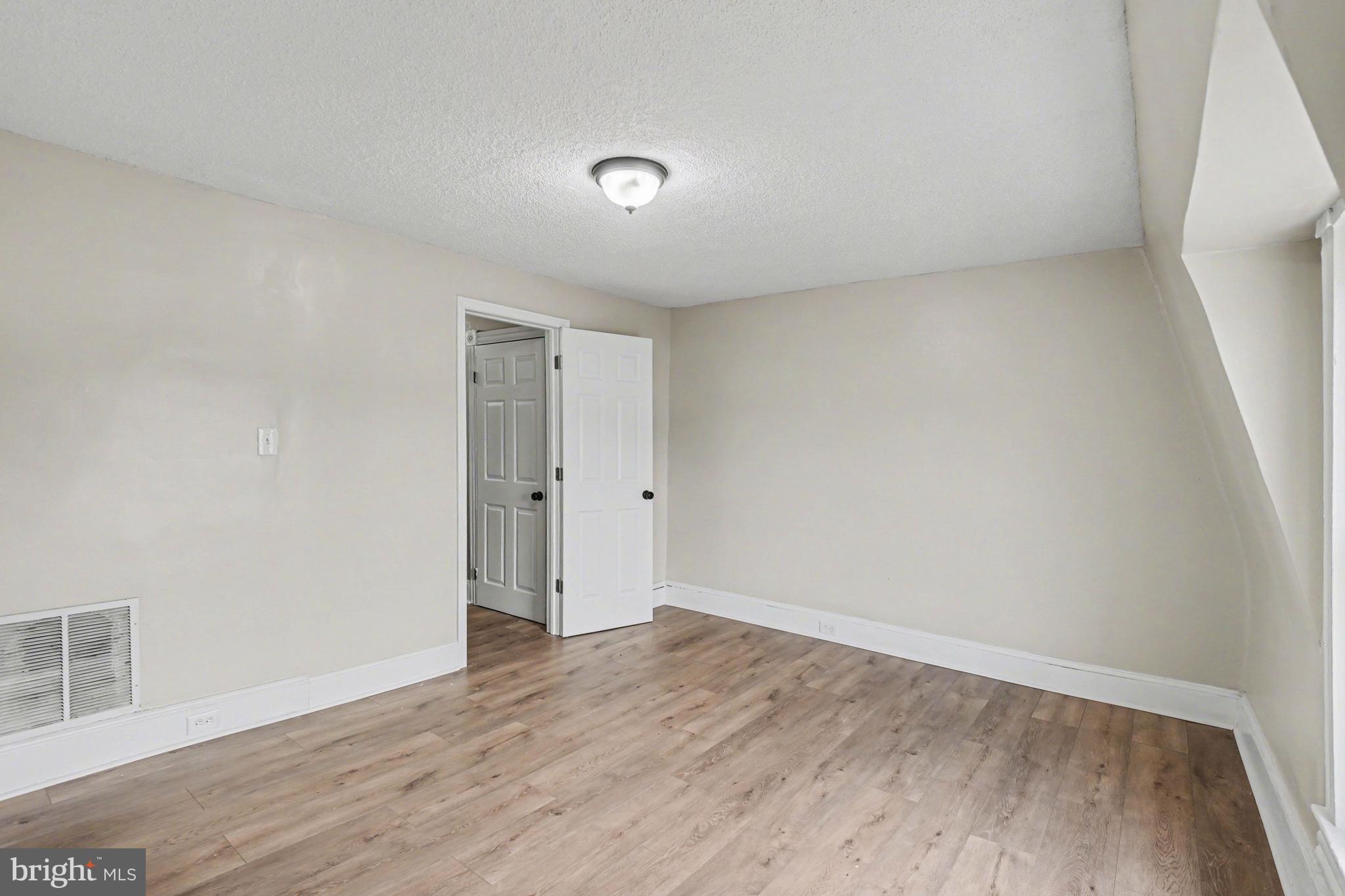 225 West Lancaster Avenue Reading, PA 19607 - Photo 22 of 31