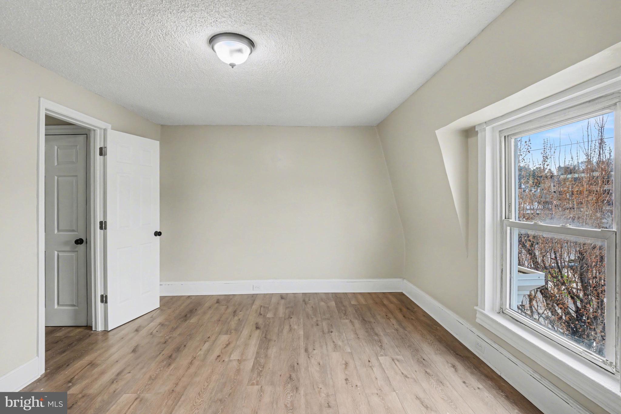 225 West Lancaster Avenue Reading, PA 19607 - Photo 23 of 31