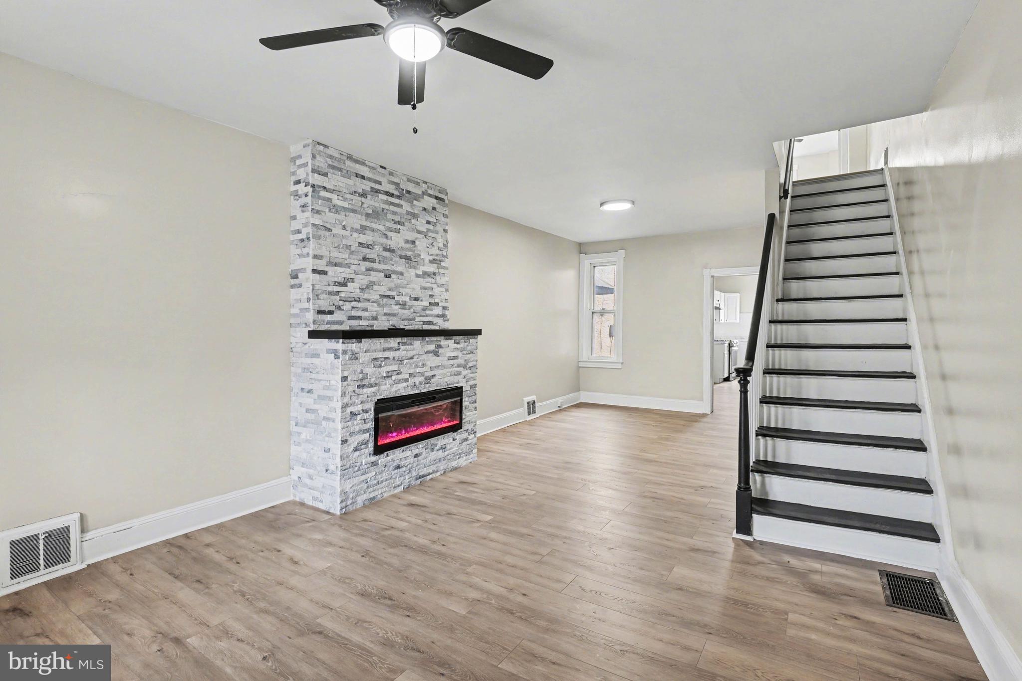 225 West Lancaster Avenue Reading, PA 19607 - Photo 3 of 31