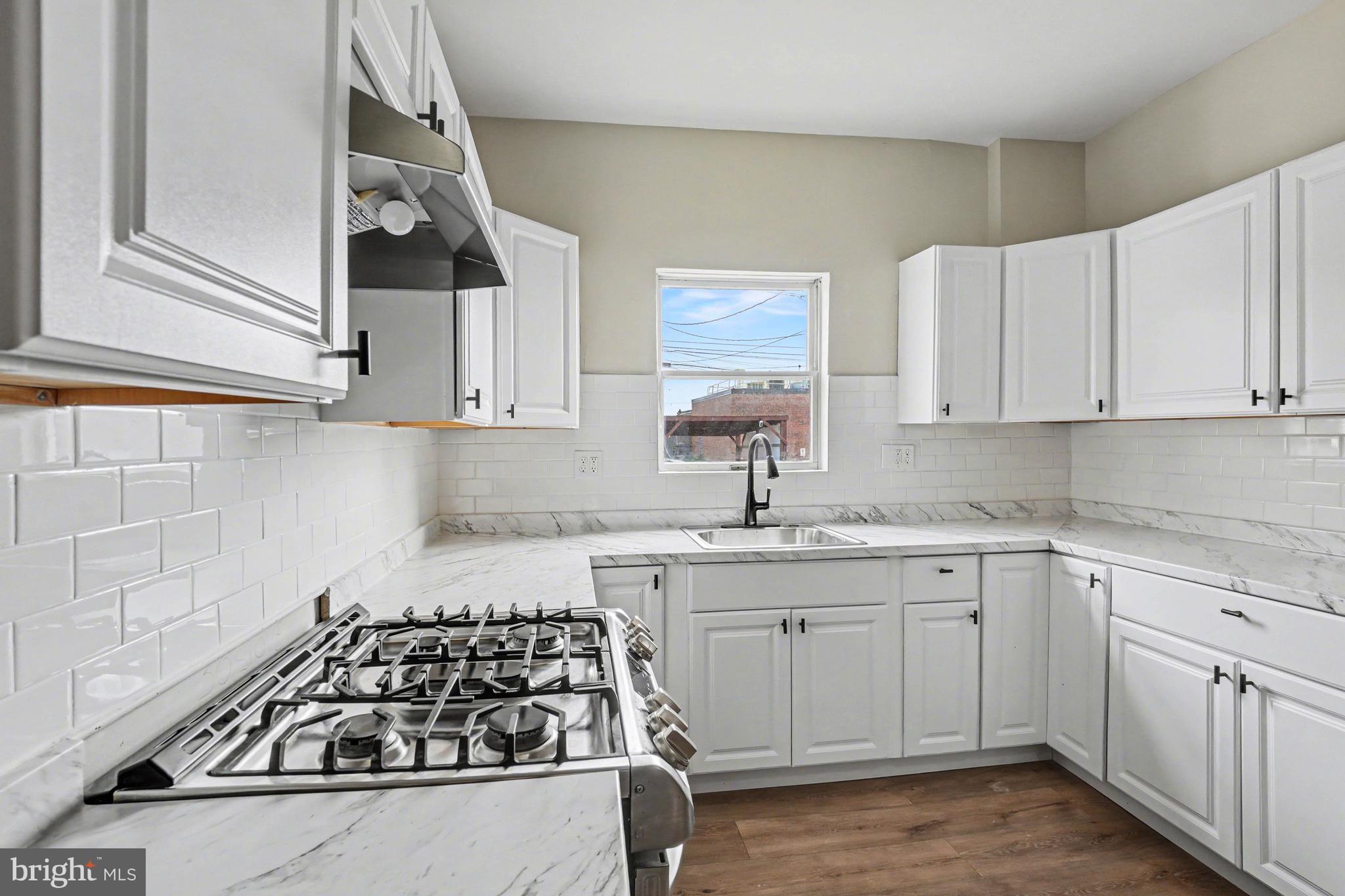 225 West Lancaster Avenue Reading, PA 19607 - Photo 8 of 31