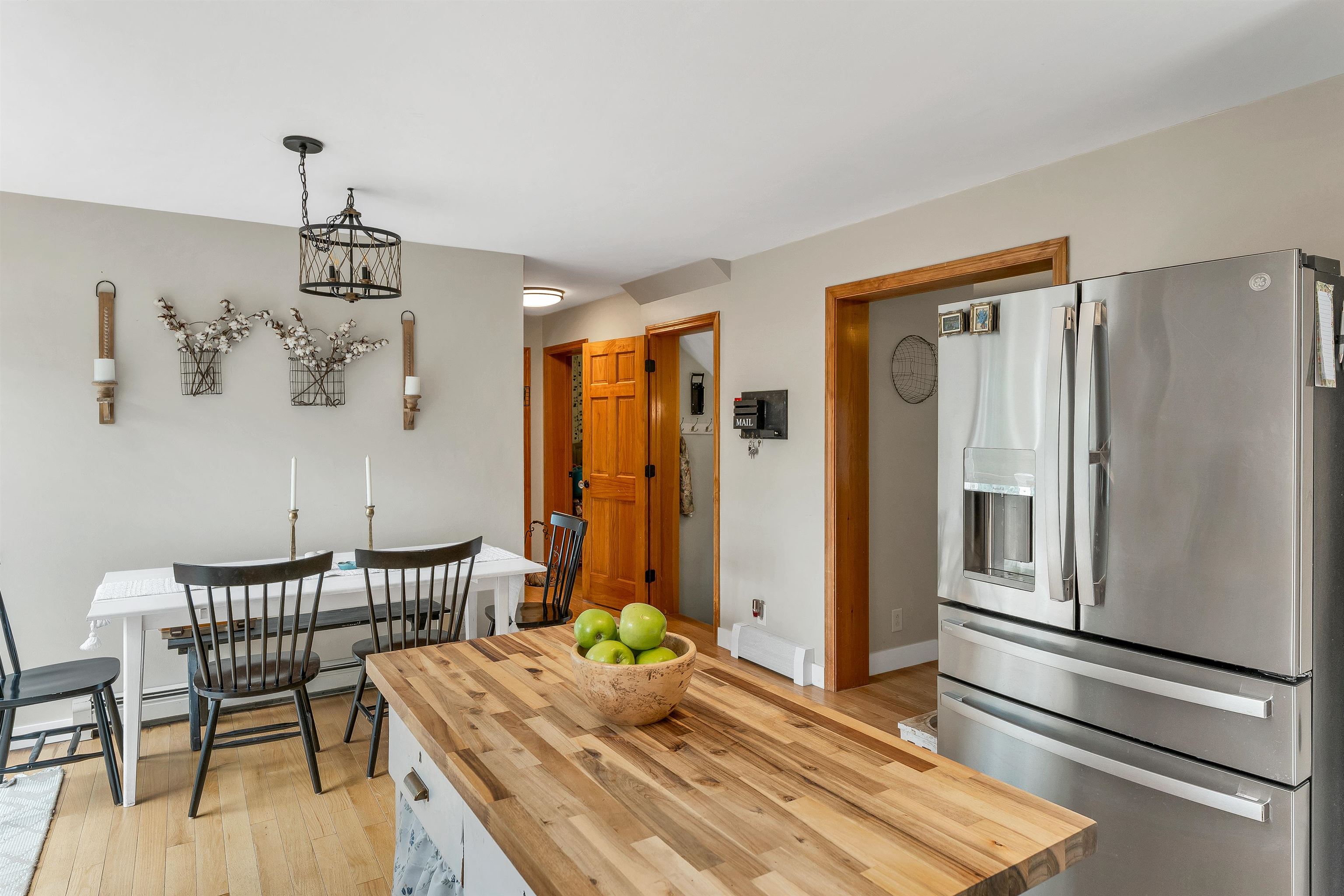 39 Beach Pond Road Wolfeboro, NH 03894 - Photo 5 of 46