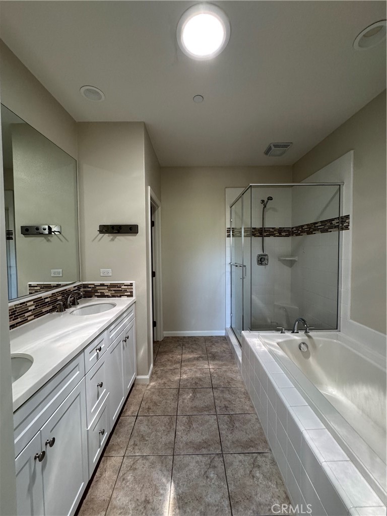 60 Waterleaf Irvine, CA 92620 - Photo 6 of 10