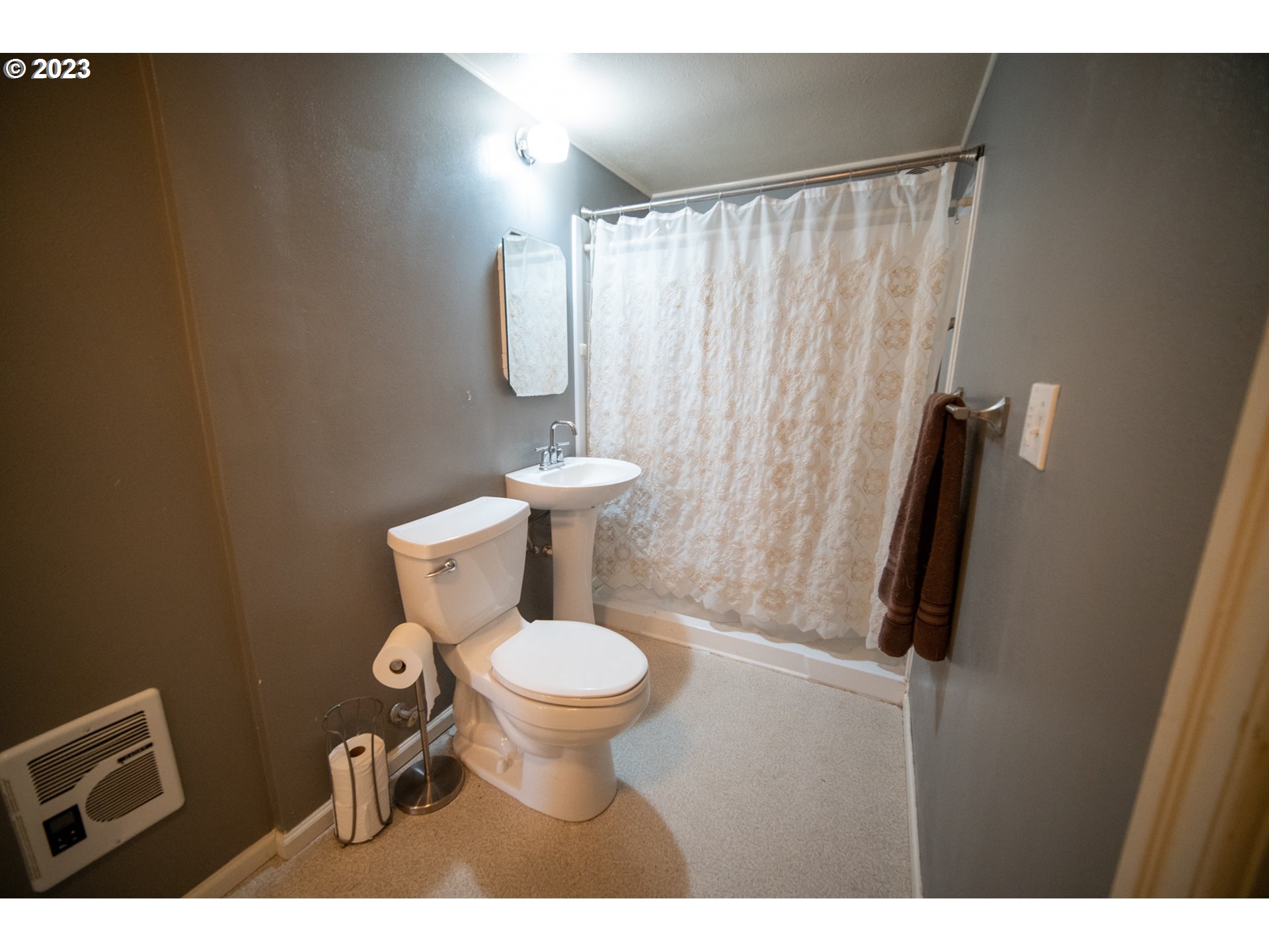 3160 Elmira Road Eugene, OR 97402 - Photo 18 of 32 Gallery Image 18