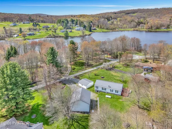 $434,900 | 76 Meadowland Drive, Damascus, PA 18415