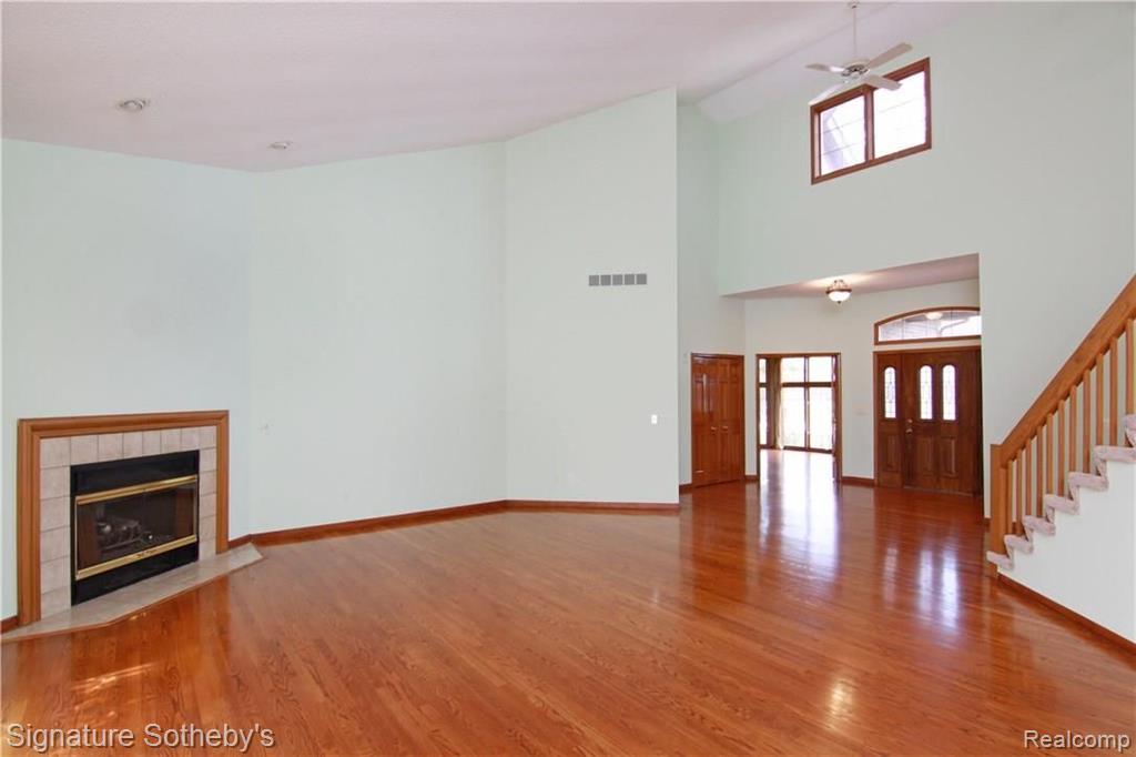 30895 Country Ridge Circle Farmington Hills, MI 48331 - Photo 2 of 43