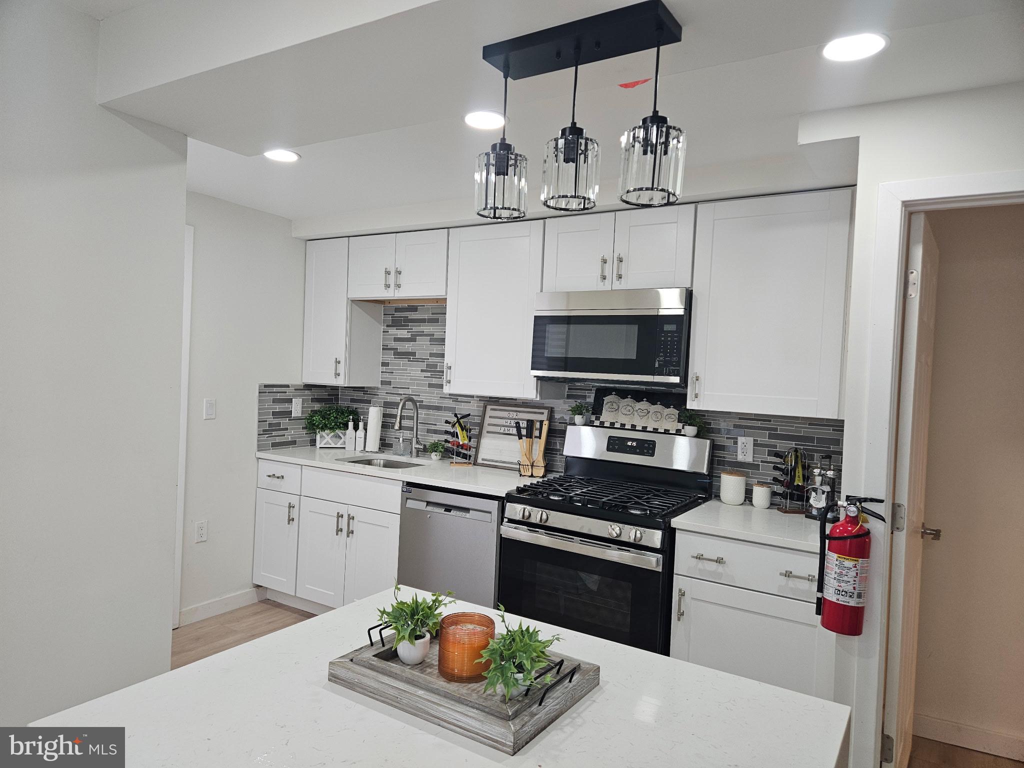 1404 Roanoke Road Camden, NJ 08104 - Photo 1 of 28
