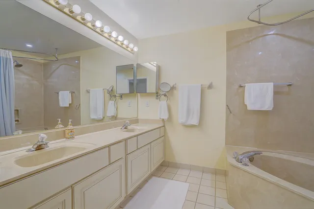 $3,800 | 1740 Northwest 21st Court, Delray Beach, FL 33445