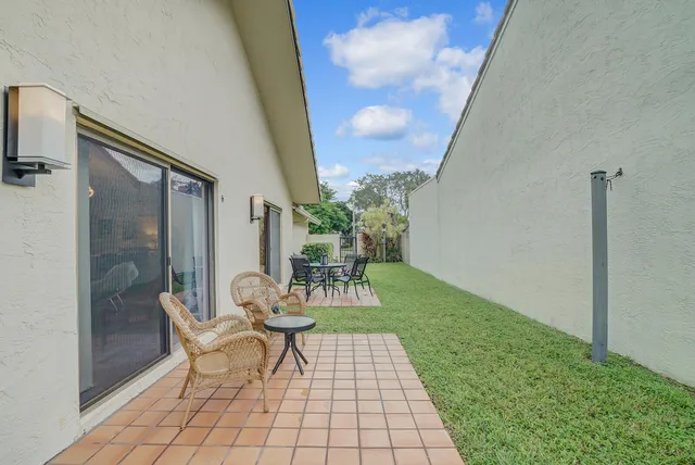 $3,800 | 1740 Northwest 21st Court, Delray Beach, FL 33445