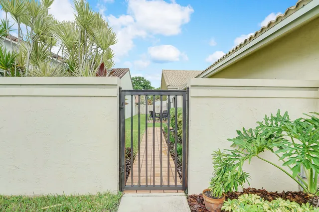 $3,800 | 1740 Northwest 21st Court, Delray Beach, FL 33445