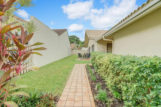 $3,800 | 1740 Northwest 21st Court, Delray Beach, FL 33445