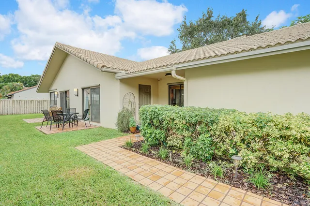 $3,800 | 1740 Northwest 21st Court, Delray Beach, FL 33445