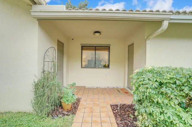 $3,800 | 1740 Northwest 21st Court, Delray Beach, FL 33445