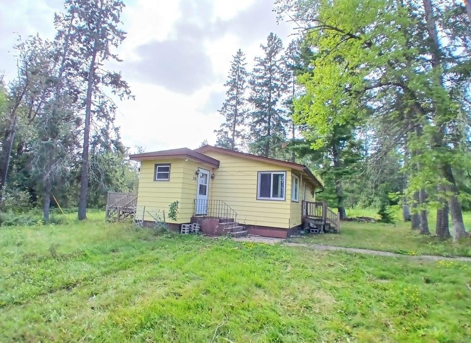 318 2nd Avenue Northwest Cook, MN 55723 - Photo 3 of 32 Gallery Image 3
