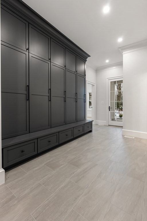 76 Bristol Road Wellesley, MA 02481 - Photo 12 of 36 a view of an empty room