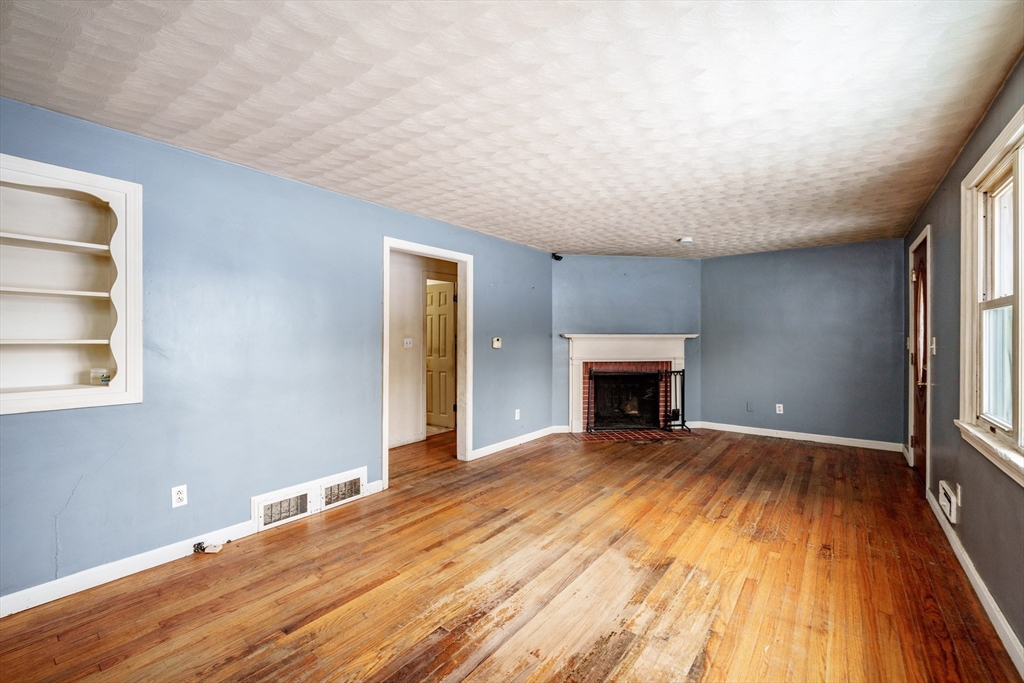 480 Dipping Hole Road Wilbraham, MA 01095 - Photo 5 of 32 Gallery Image 5