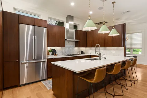 $2,350,000 | 802 Blanco Street, Austin, TX 78703