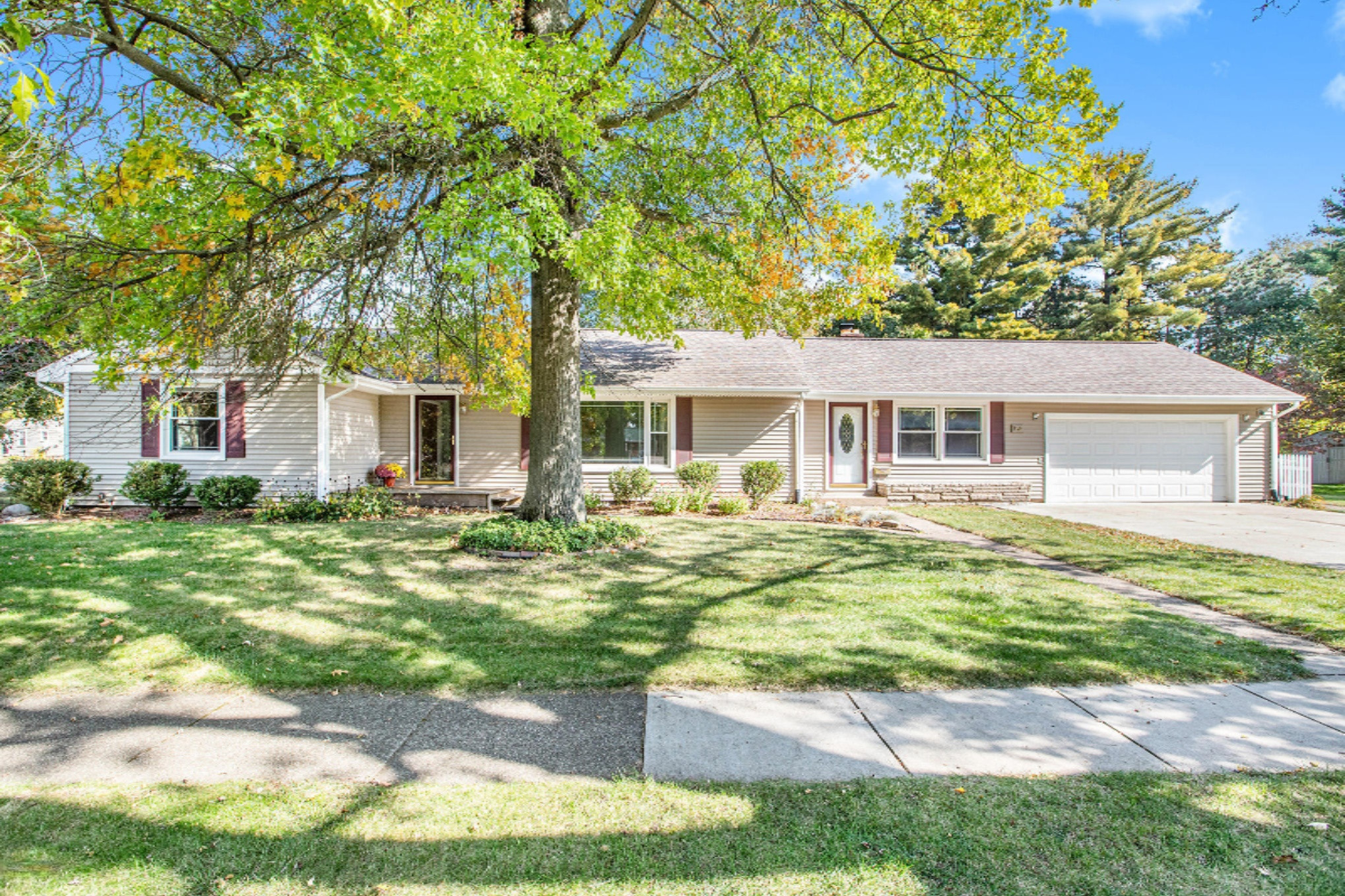 3528 Random Road Kalamazoo, MI 49004 - Photo 1 of 21 NDP DNGs