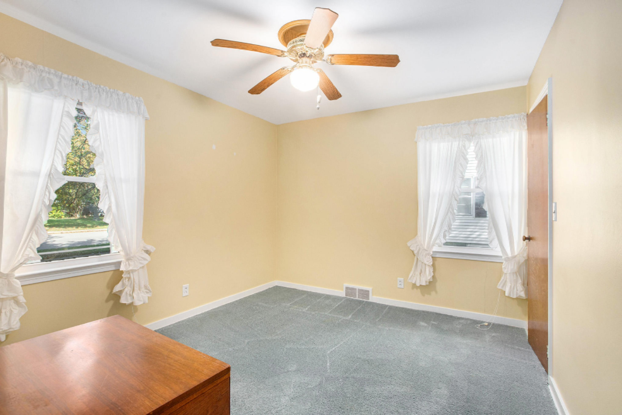 3528 Random Road Kalamazoo, MI 49004 - Photo 16 of 21 NDP DNGs_30