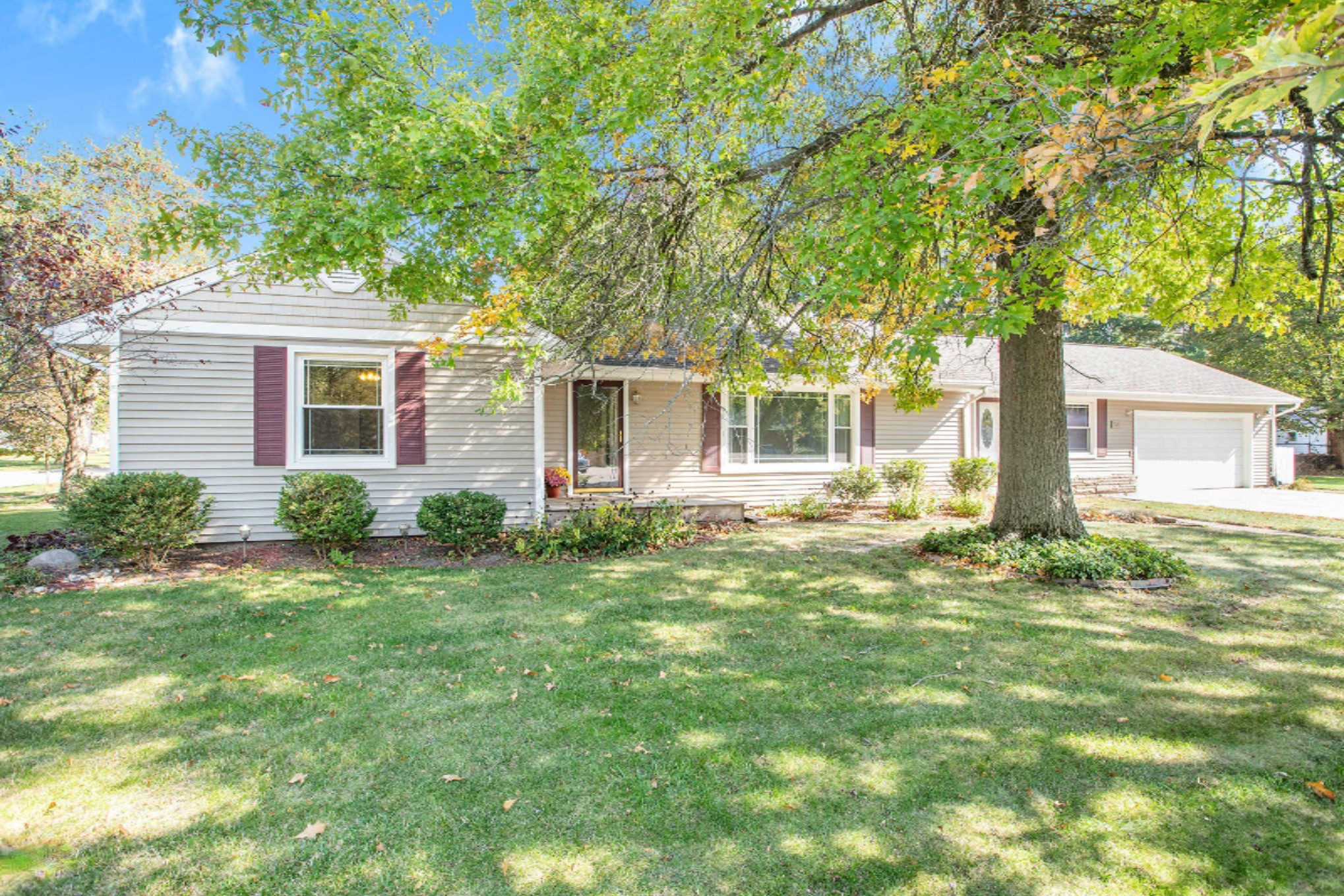 3528 Random Road Kalamazoo, MI 49004 - Photo 9 of 21 NDP DNGs_1