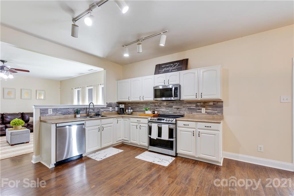 2073 Durand Road Fort Mill, SC 29715 - Photo 14 of 43 Gallery Image 14