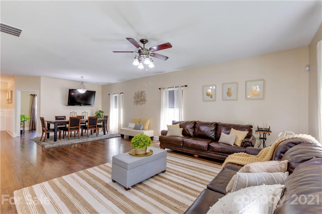 2073 Durand Road Fort Mill, SC 29715 - Photo 9 of 43 Gallery Image 9