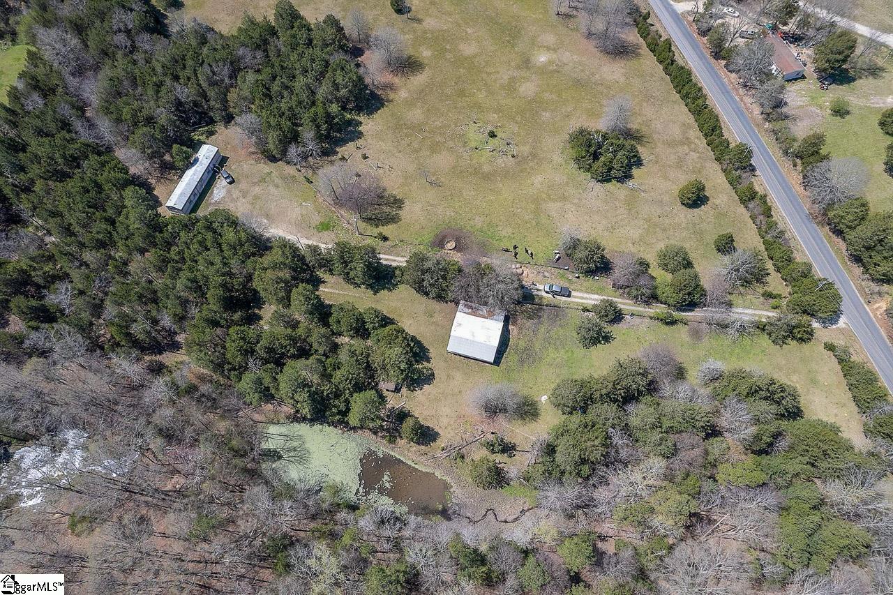 1022 Wham Lawn Road Gray Court, SC 29645 - Photo 2 of 17