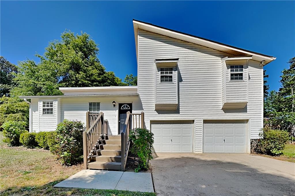 4956 West Ridge Drive Douglasville, GA 30135 - Photo 1 of 20