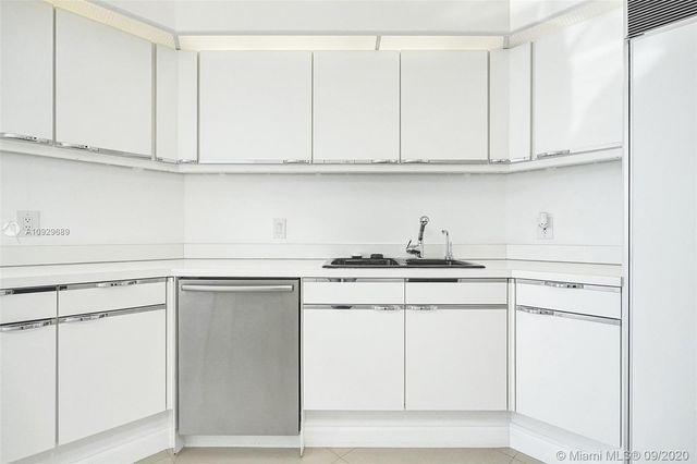 $629,000 | 3802 Northeast 207th Street, Unit 904, Aventura, FL 33180