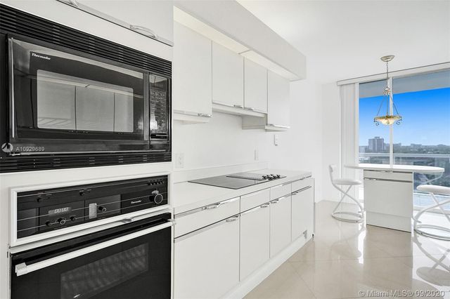 $629,000 | 3802 Northeast 207th Street, Unit 904, Aventura, FL 33180