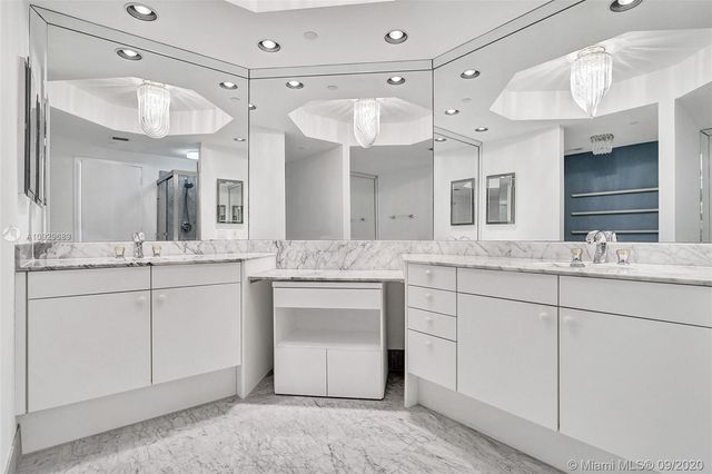 $629,000 | 3802 Northeast 207th Street, Unit 904, Aventura, FL 33180