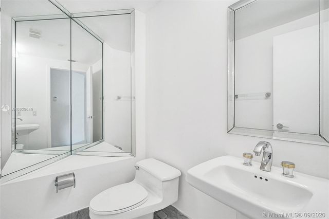 $629,000 | 3802 Northeast 207th Street, Unit 904, Aventura, FL 33180