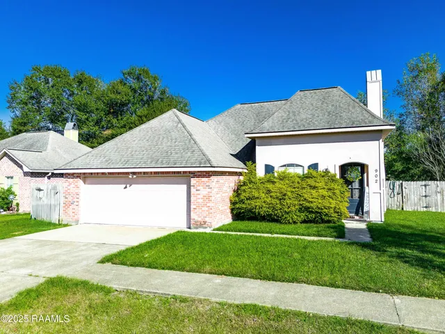 $205,000 | 902 Pelican Ridge Cove, Carencro, LA 70520