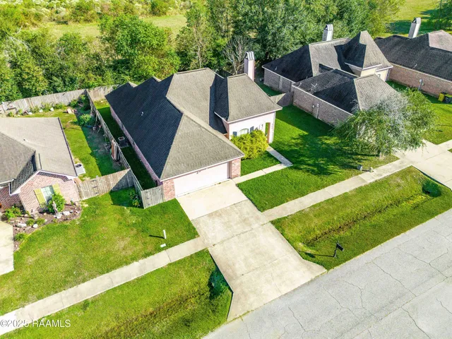 $215,000 | 902 Pelican Ridge Cove, Carencro, LA 70520