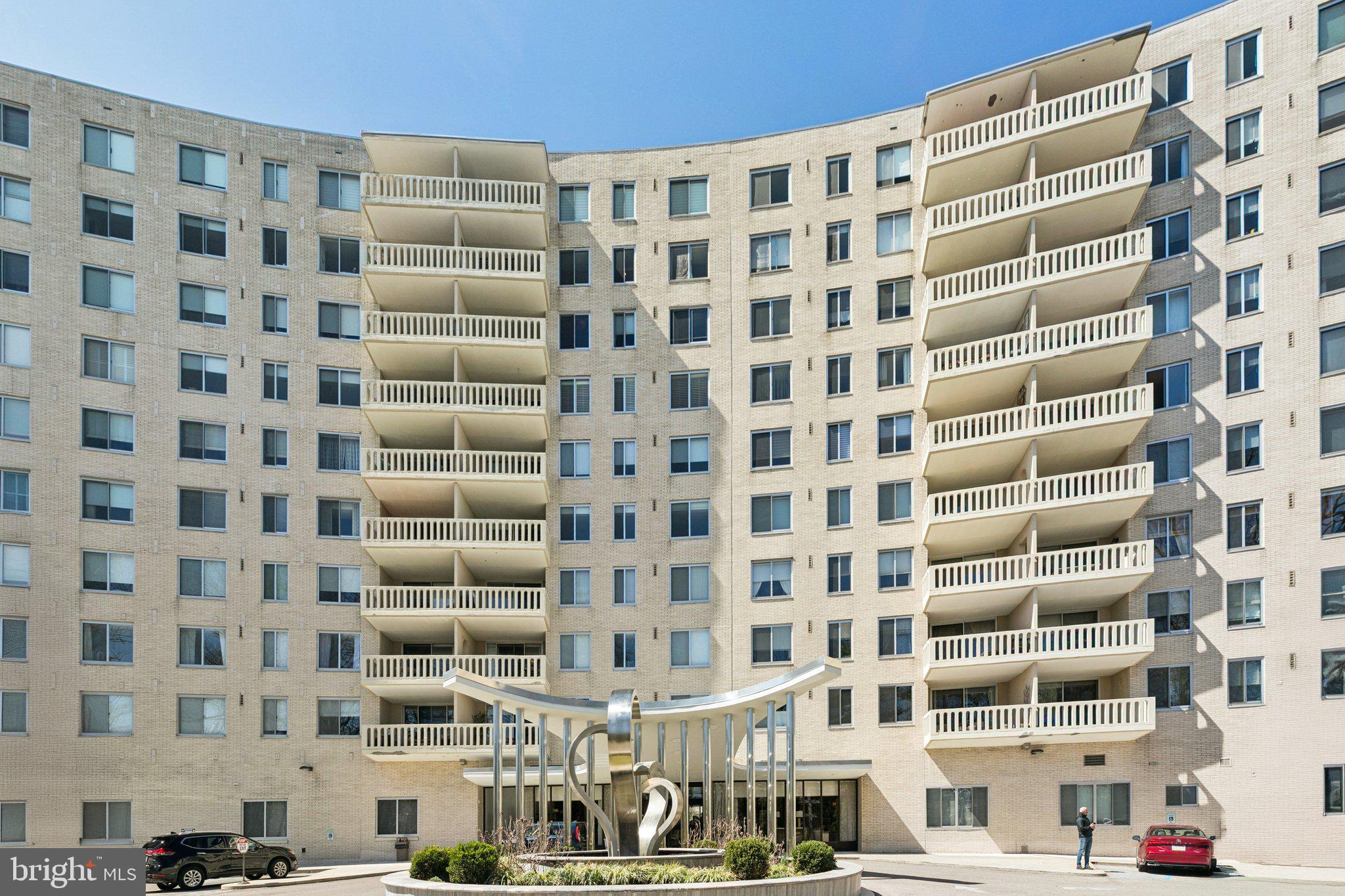 191 Presidential Boulevard, Unit R724 Bala Cynwyd, PA 19004 - Photo 17 of 19 a front view of a building