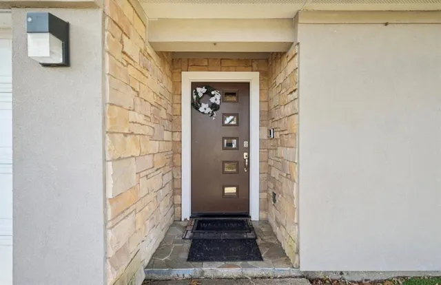 a view of an entryway of a house
