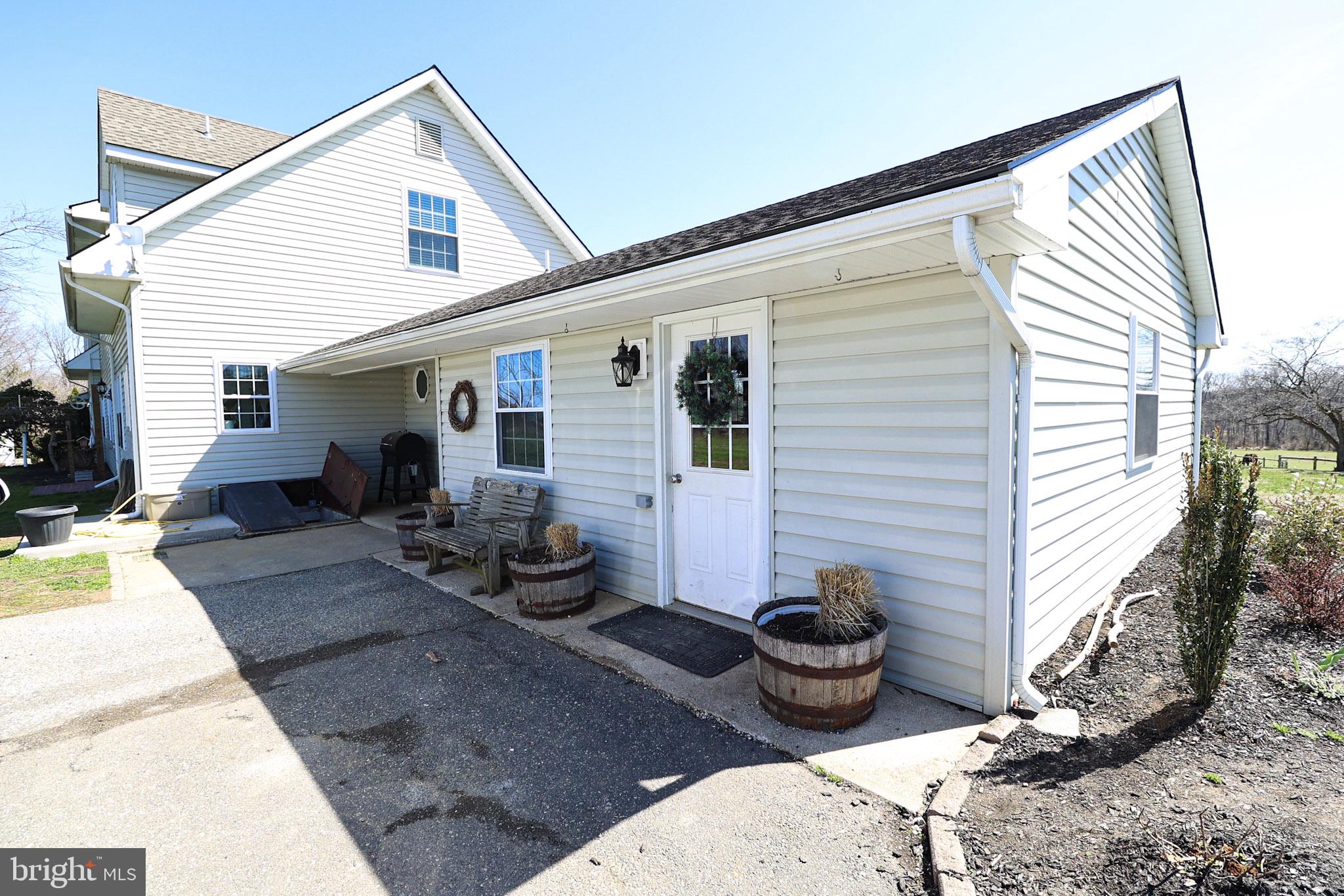 133 Avis Mill Road Pilesgrove, NJ 08098 - Photo 12 of 57