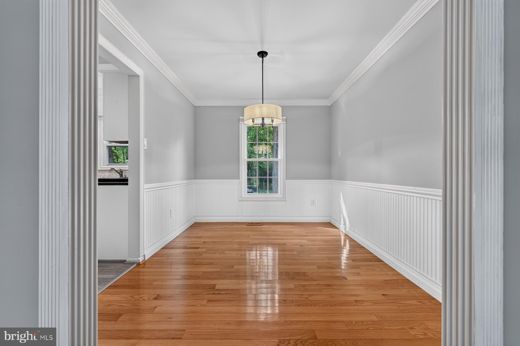 303 Riding Ridge Road Annapolis, MD 21403 - Photo 20 of 48 Dining Room